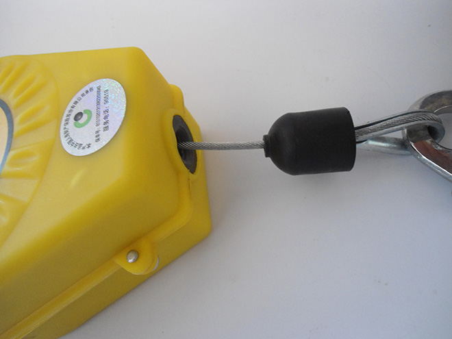 防墜器細節防沖撞三角套環.jpg 防墜器細節防沖撞三角套環.jpg